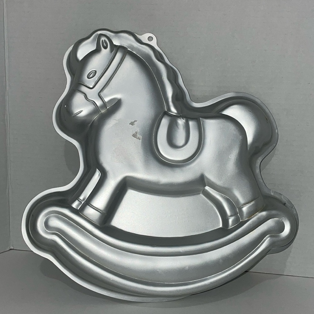 Wilton Rocking Horse 1984 Aluminum Cake Pan Kids Birthday Cake Decoration